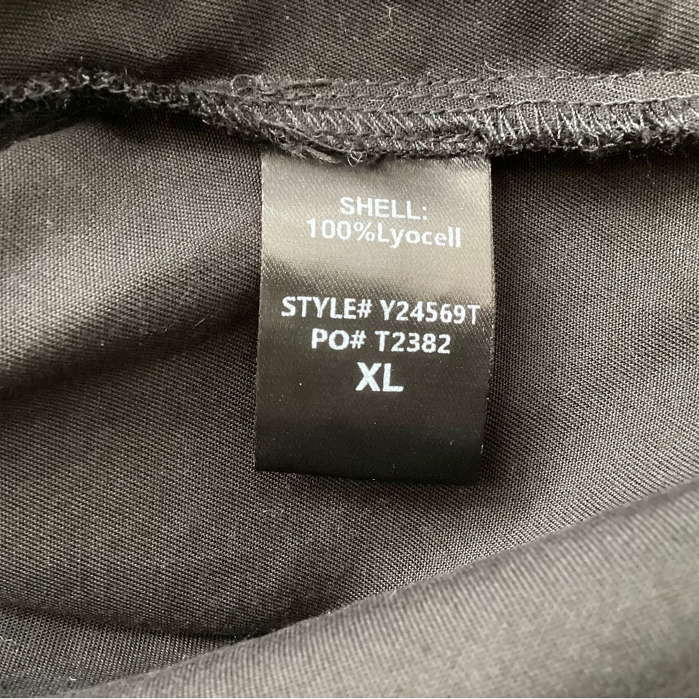 Tuckernuck Black Teagan Popover Top XL - Picture 7 of 7